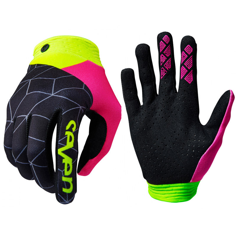 🧤 Gloves